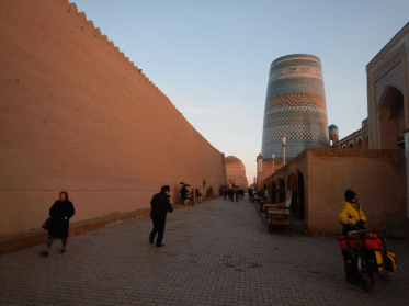 Kalta Minor minaret, 8 Nov 14