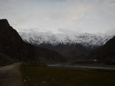 An evening session begins, 2 Dec 14