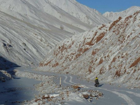 Skidding down the mountain, 26 Dec 14