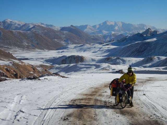 Walking up Ak-baital Pass, 24 Dec 14