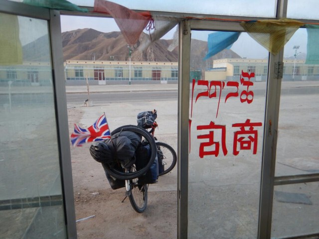 Gale outside, Qinggenhecun, 28 Jan 15
