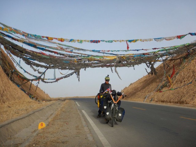 Climbing up to 3200m from Xining