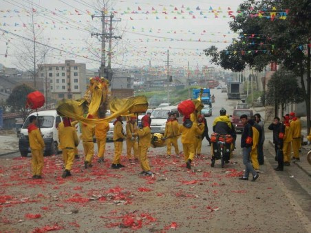 Dragon dancers and bangers, Feb 2015