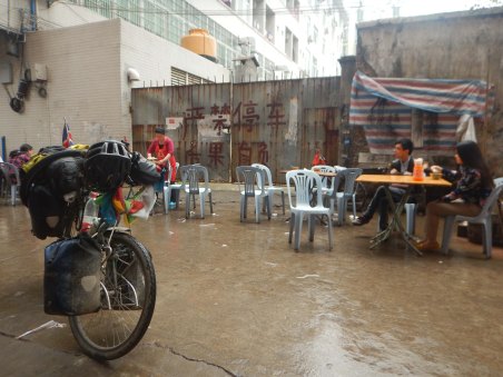 Typical Guandong roadside breakfast 