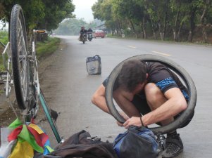 Tyre blowouts, 18 Mar 15