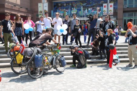 Posing for photos - our 5 mins of fame